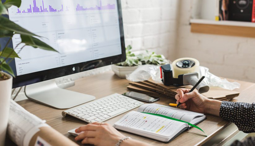 做一個專業(yè)的外貿(mào)網(wǎng)站多少錢？